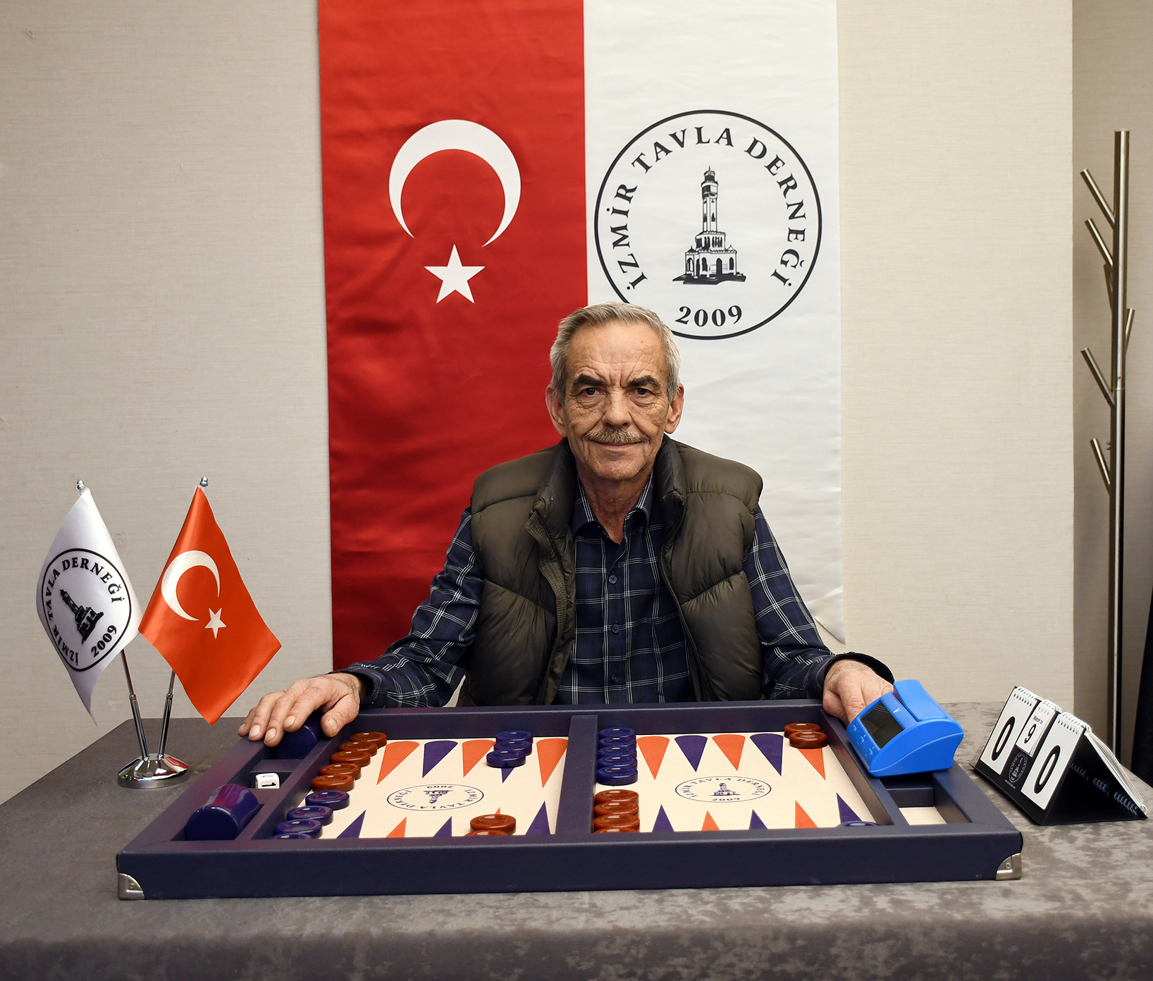 İLHAN SOLAK